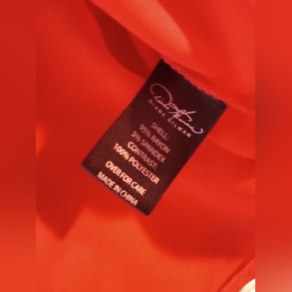 Diane Gilman women's red angled blouse - Picture 11 of 12